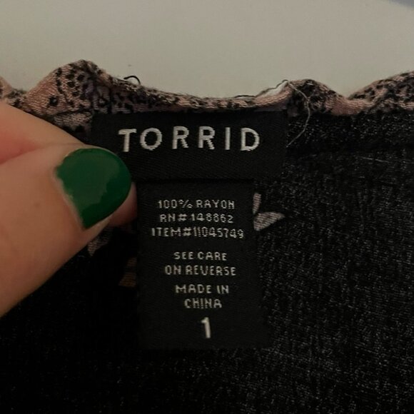 Torrid Size 1 Black with Pink Florals Long Sleeve Blouse - Picture 4 of 4
